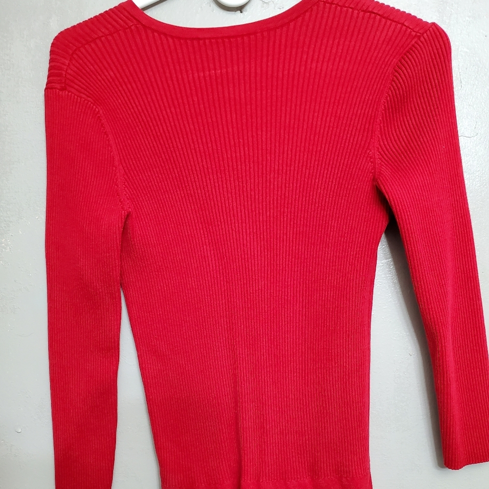 Red pullover top - Picture 3 of 4